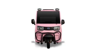 Malá elektrická tříkolka